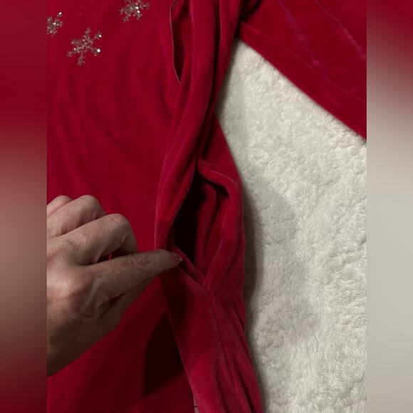 Quacker factory red velour snowflake dress house coat size medium - Picture 7 of 11